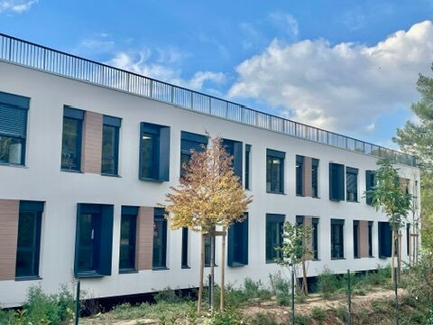 
                                                Location
                                                 Location Bureaux Meyreuil 13590