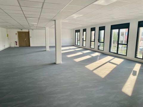 
                                                Location
                                                 Location Bureaux Meyreuil 13590