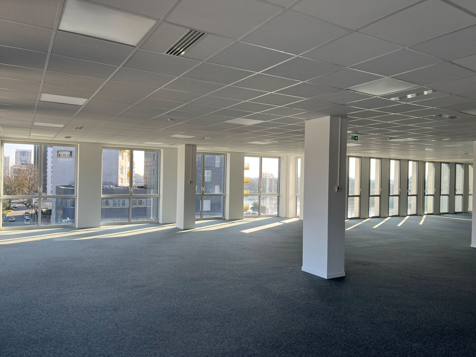 
                                                Location
                                                 Location Bureaux Nantes 44000