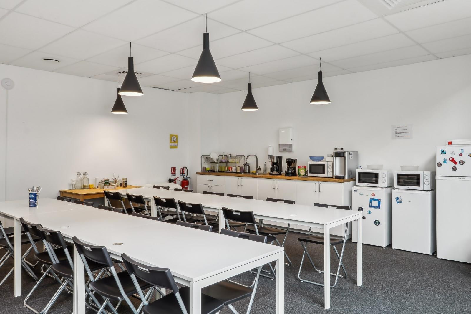 
                                                Location
                                                 Location Bureaux Nantes 44000