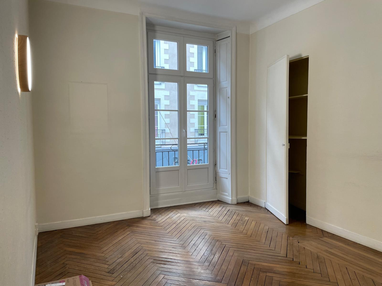 
                                                Location
                                                 Location Bureaux Nantes 44000