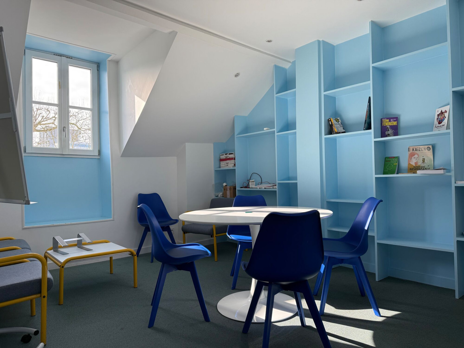 
                                                Location
                                                 Location Bureaux Nantes 44000