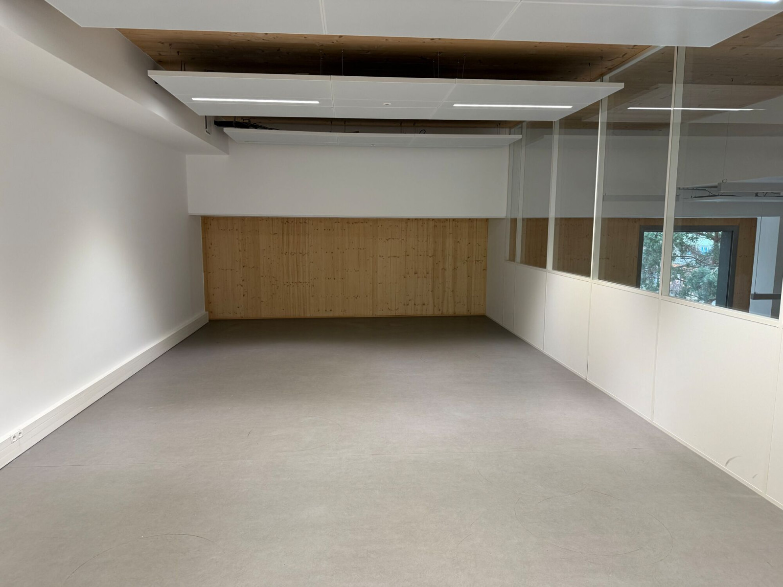 
                                                Location
                                                 Location Bureaux Nantes 44000