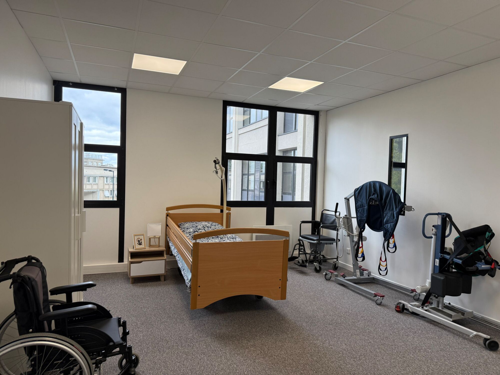 
                                                Location
                                                 Location Bureaux Nantes 44100