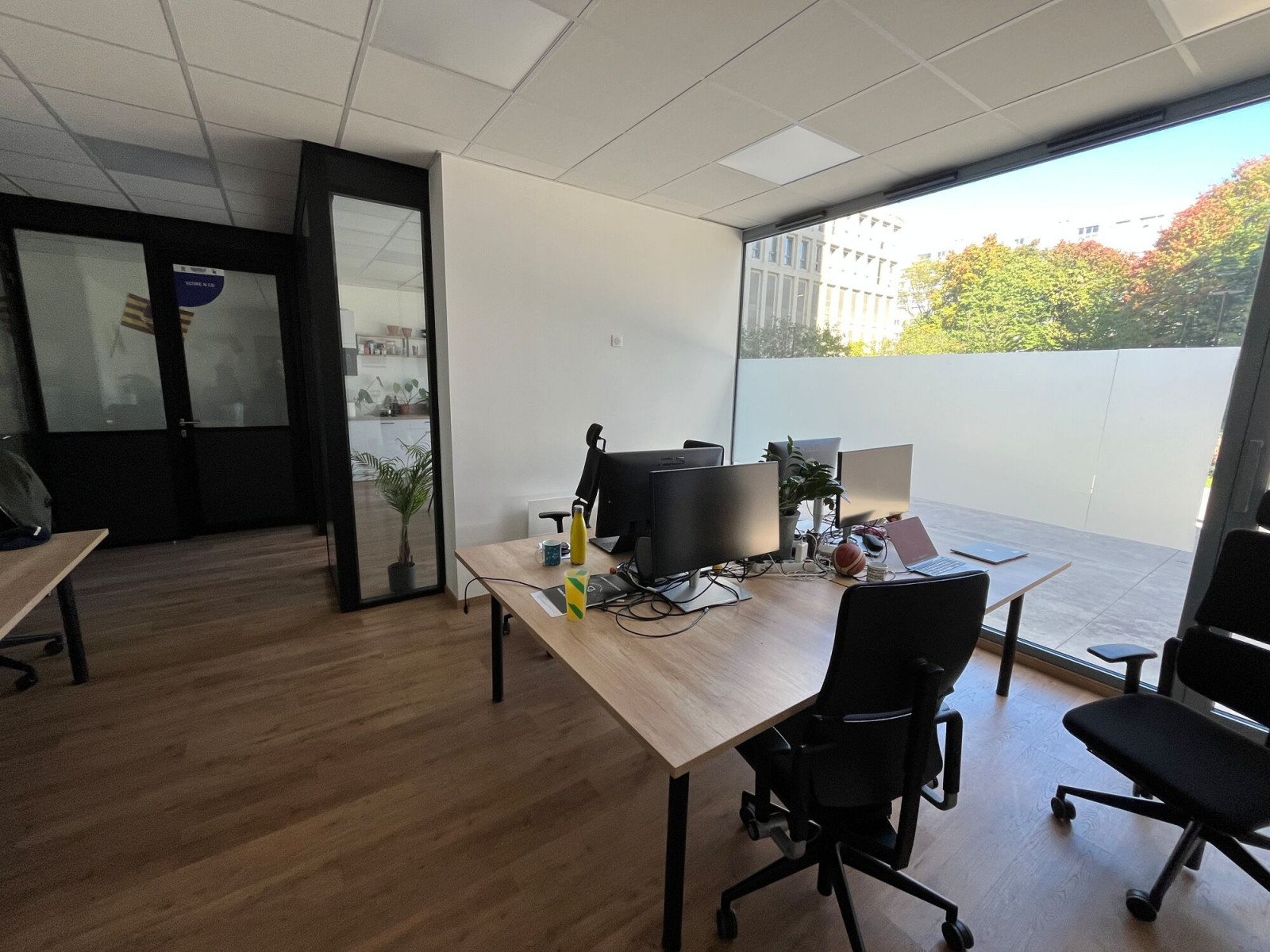 
                                                Location
                                                 Location Bureaux Nantes 44200