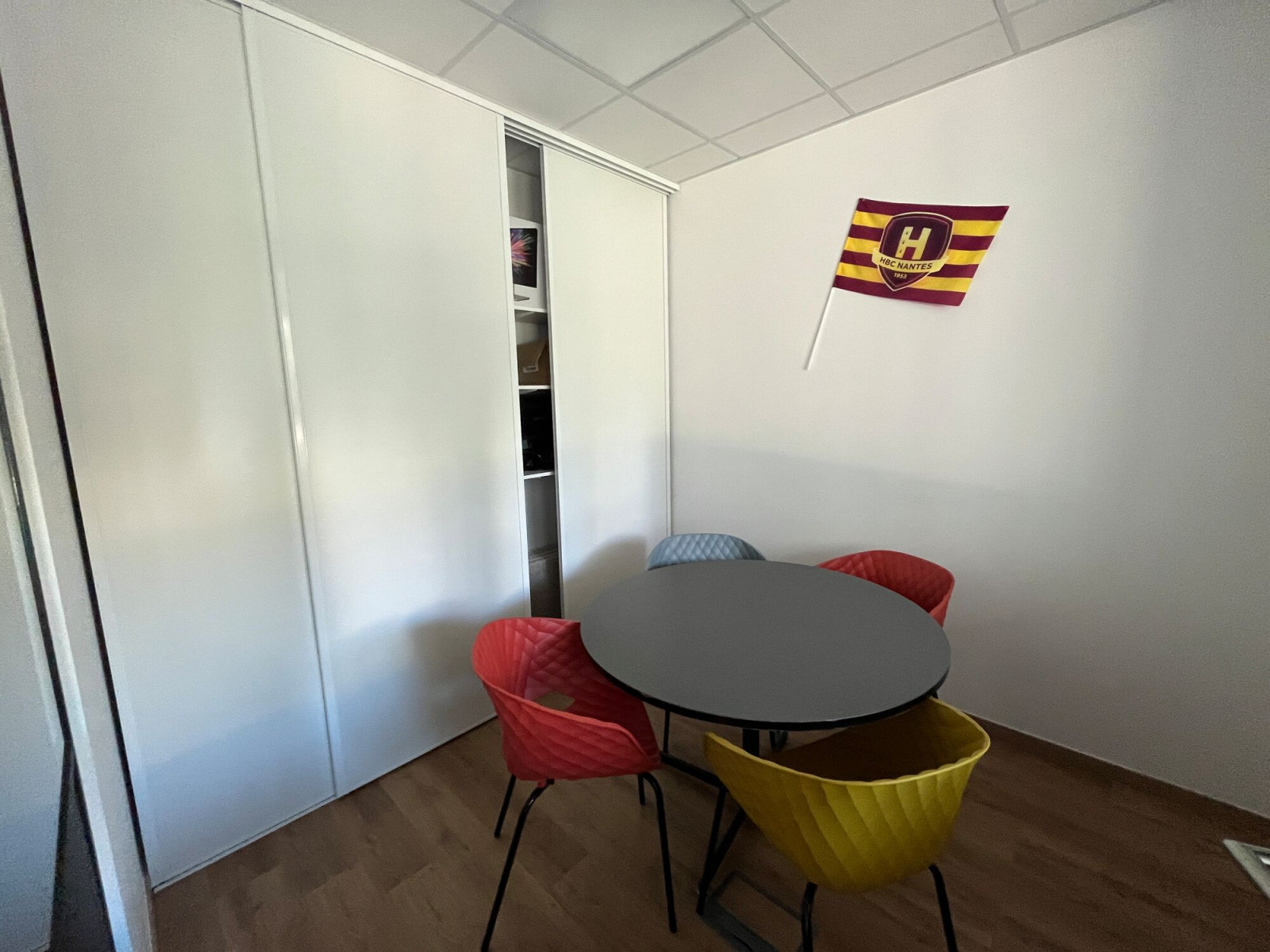 
                                                Location
                                                 Location Bureaux Nantes 44200