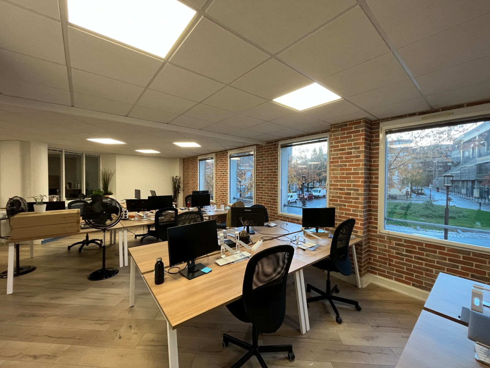 
                                                Location
                                                 Location Bureaux Nantes 44200