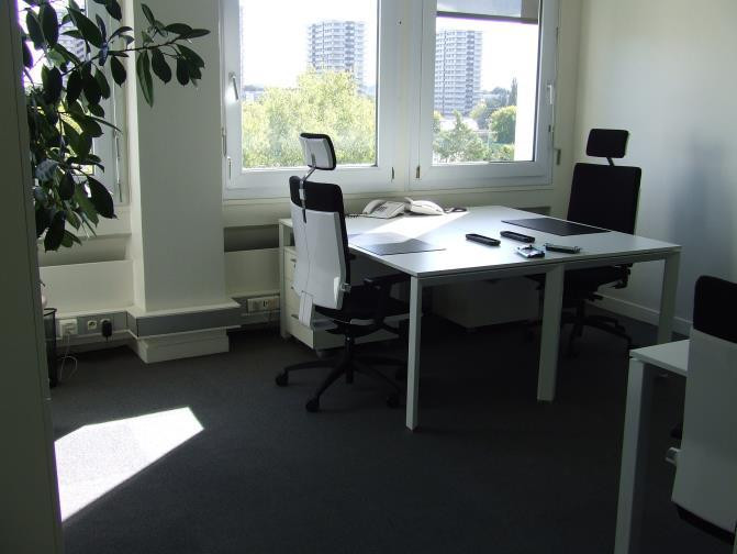 
                                                Location
                                                 Location Bureaux Nantes 44200