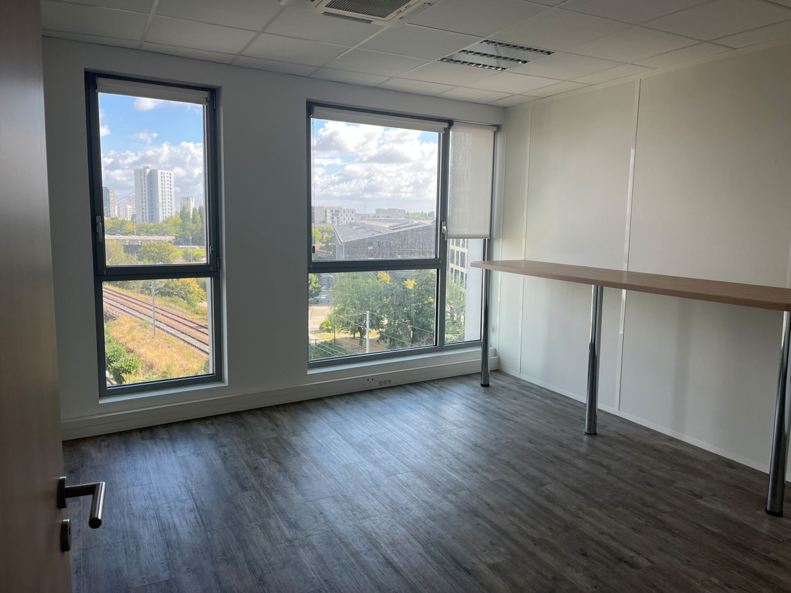 
                                                Location
                                                 Location Bureaux Nantes 44200