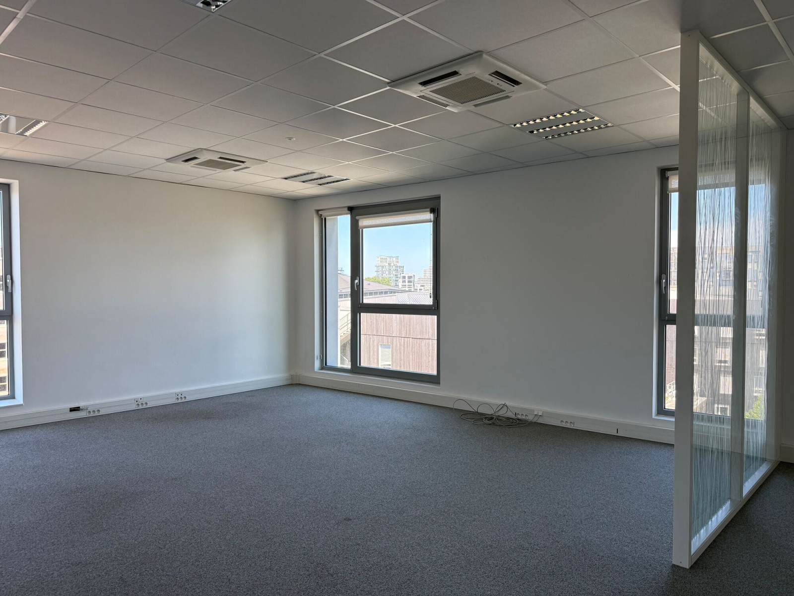 
                                                Location
                                                 Location Bureaux Nantes 44200