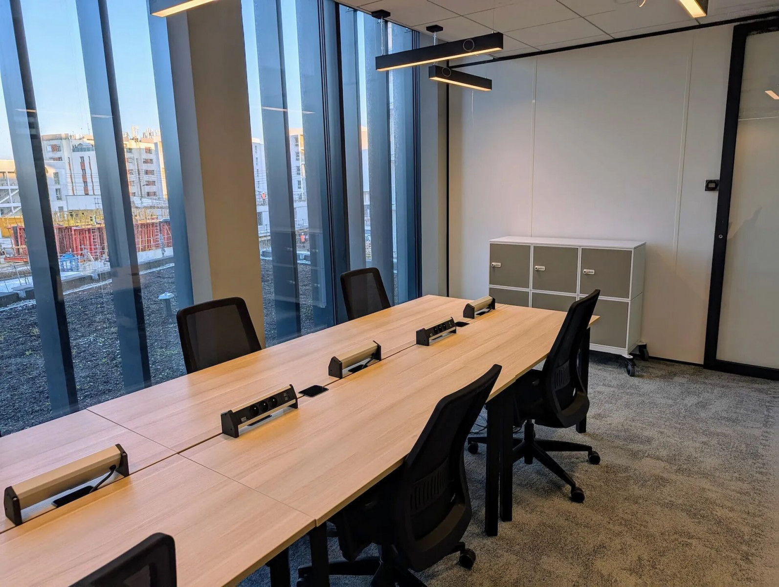 
                                                Location
                                                 Location Bureaux Nantes 44300
