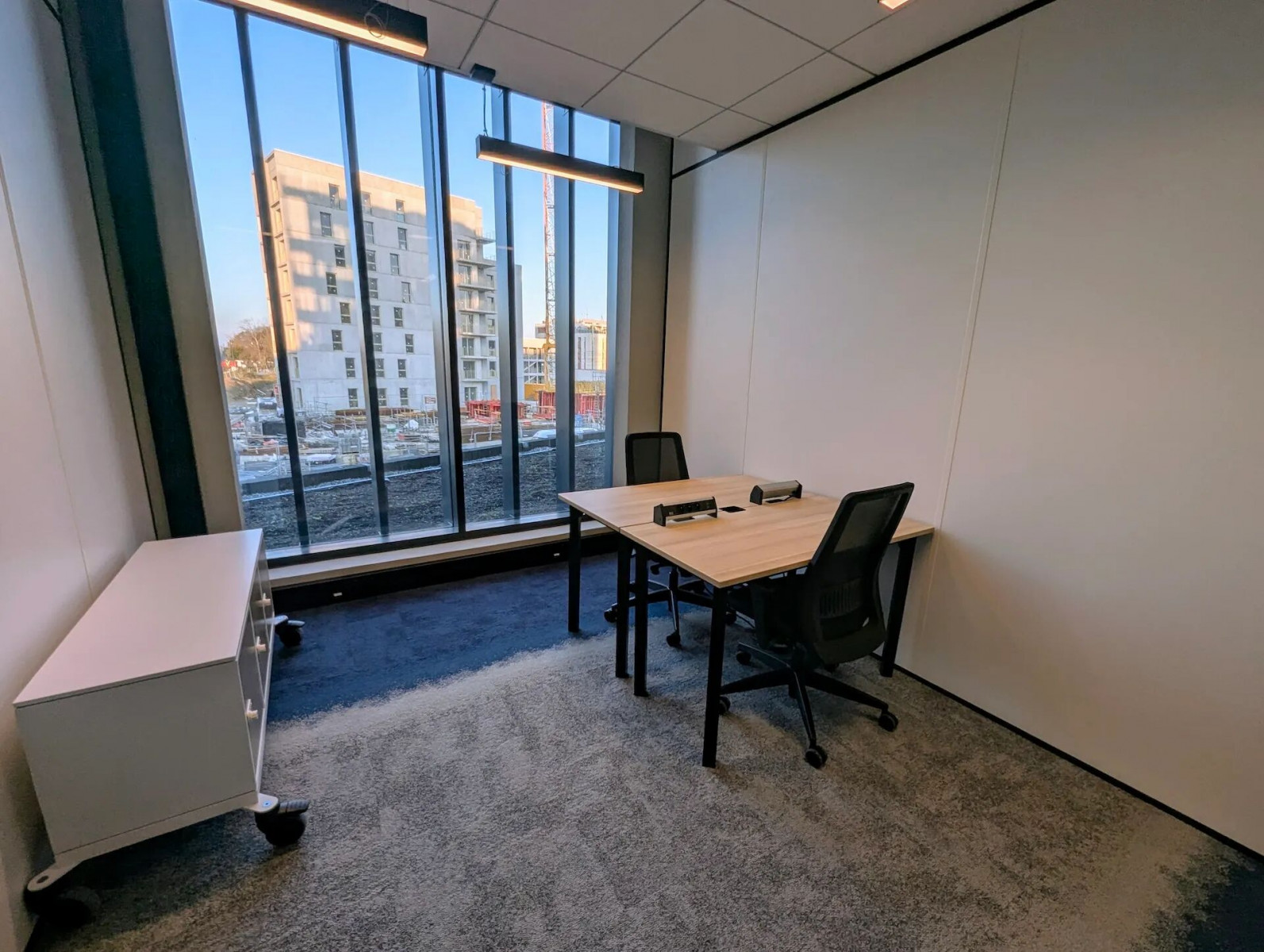 
                                                Location
                                                 Location Bureaux Nantes 44300