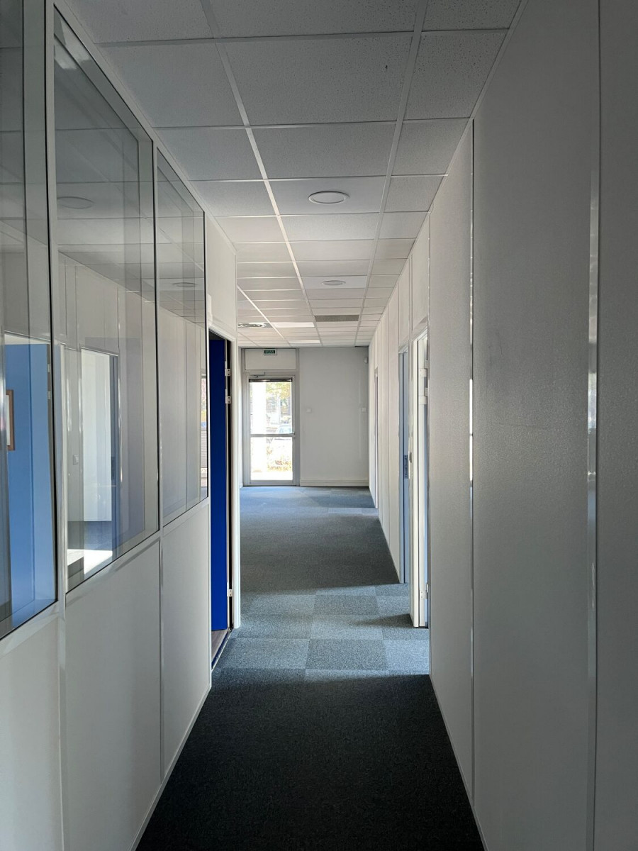 
                                                Location
                                                 Location Bureaux Nantes 44300