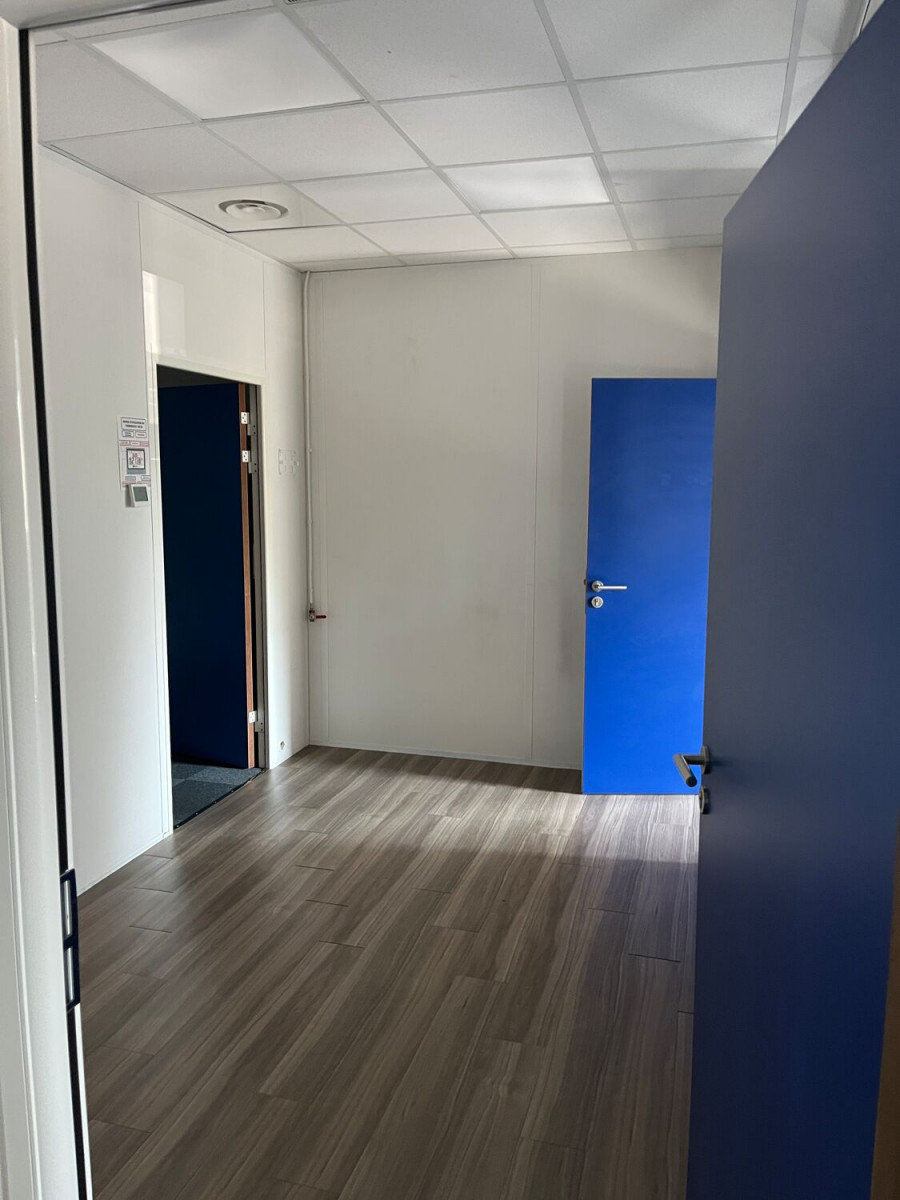 
                                                Location
                                                 Location Bureaux Nantes 44300