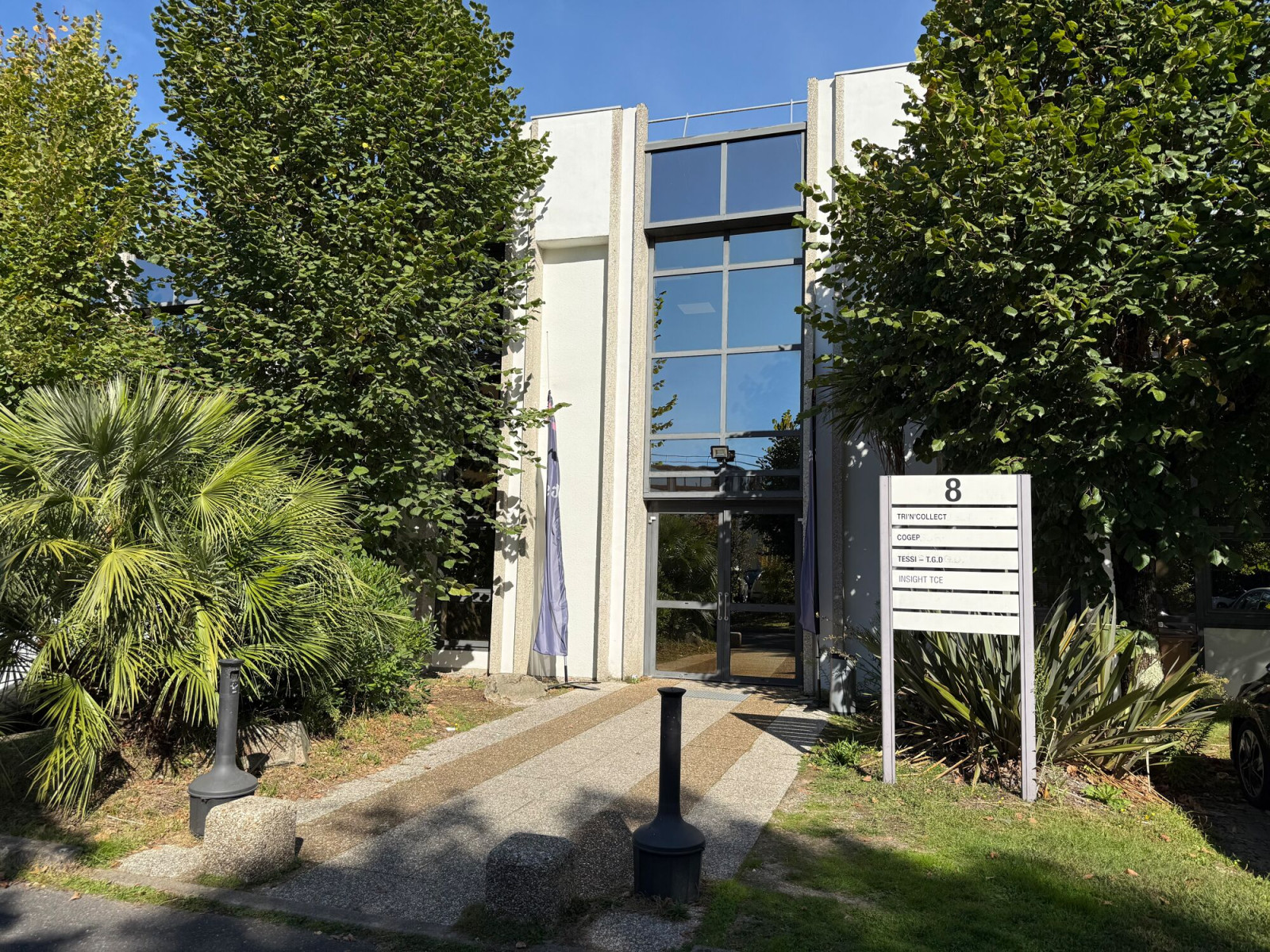 
                                                Location
                                                 Location Bureaux Nantes 44300
