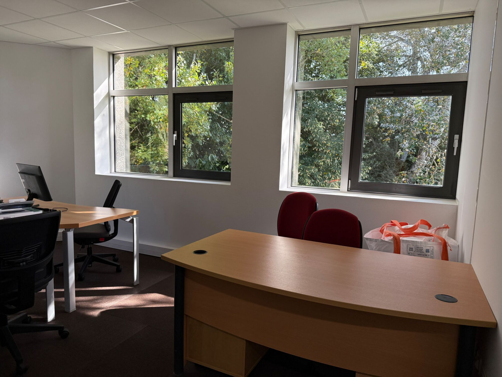 
                                                Location
                                                 Location Bureaux Nantes 44300