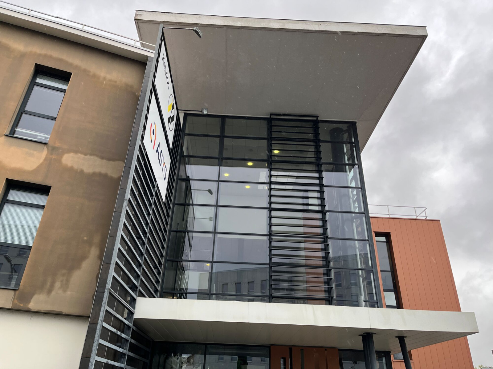 
                                                Location
                                                 Location Bureaux Nantes 44300