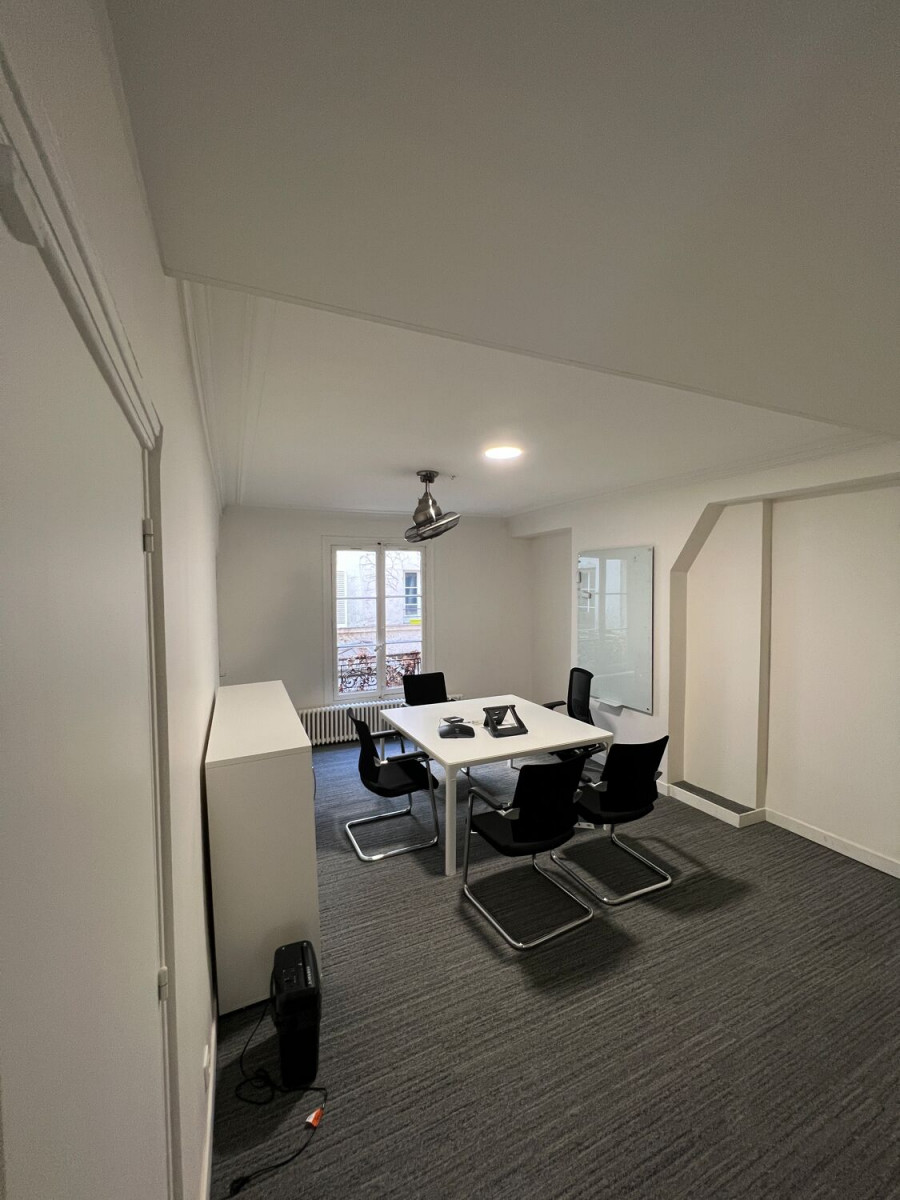 
                                                Location
                                                 Location Bureaux Paris 75001