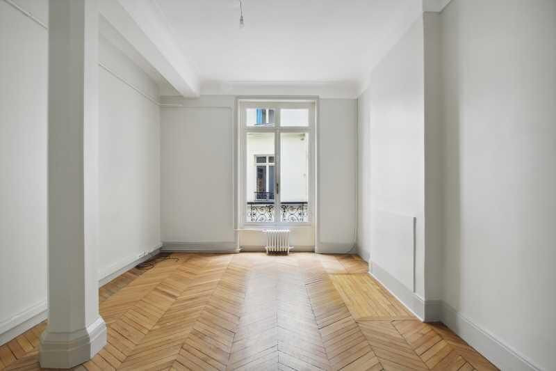 
                                                Location
                                                 Location Bureaux Paris 75001