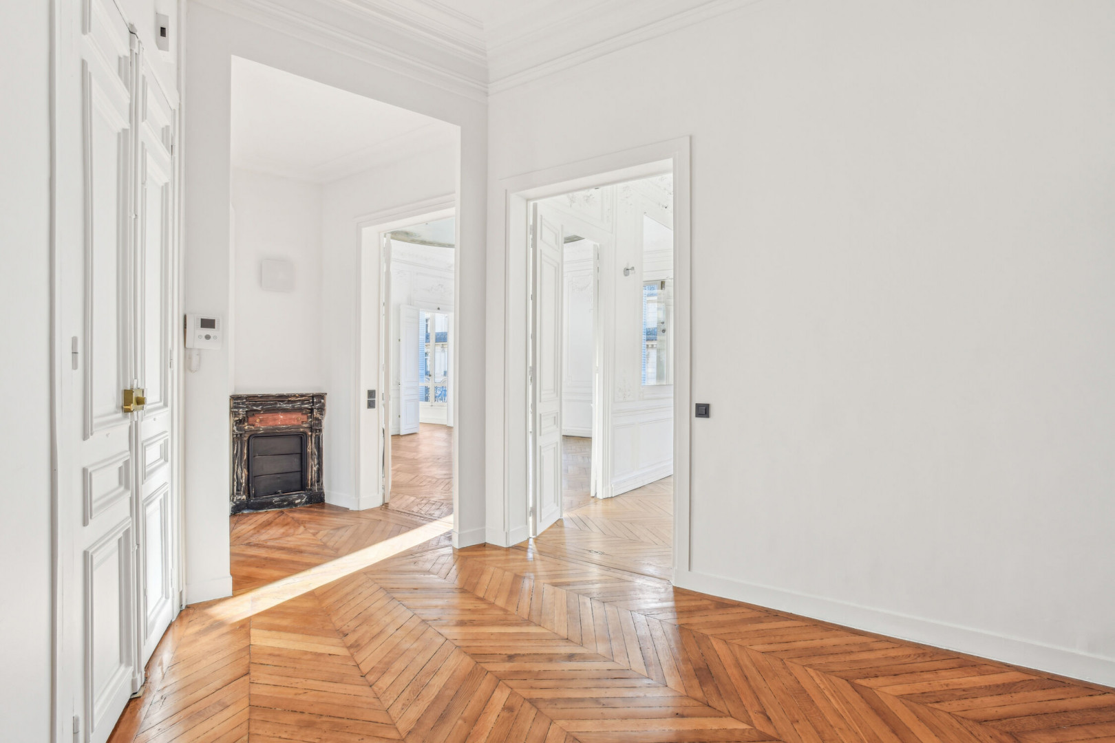 
                                                Location
                                                 Location Bureaux Paris 75001