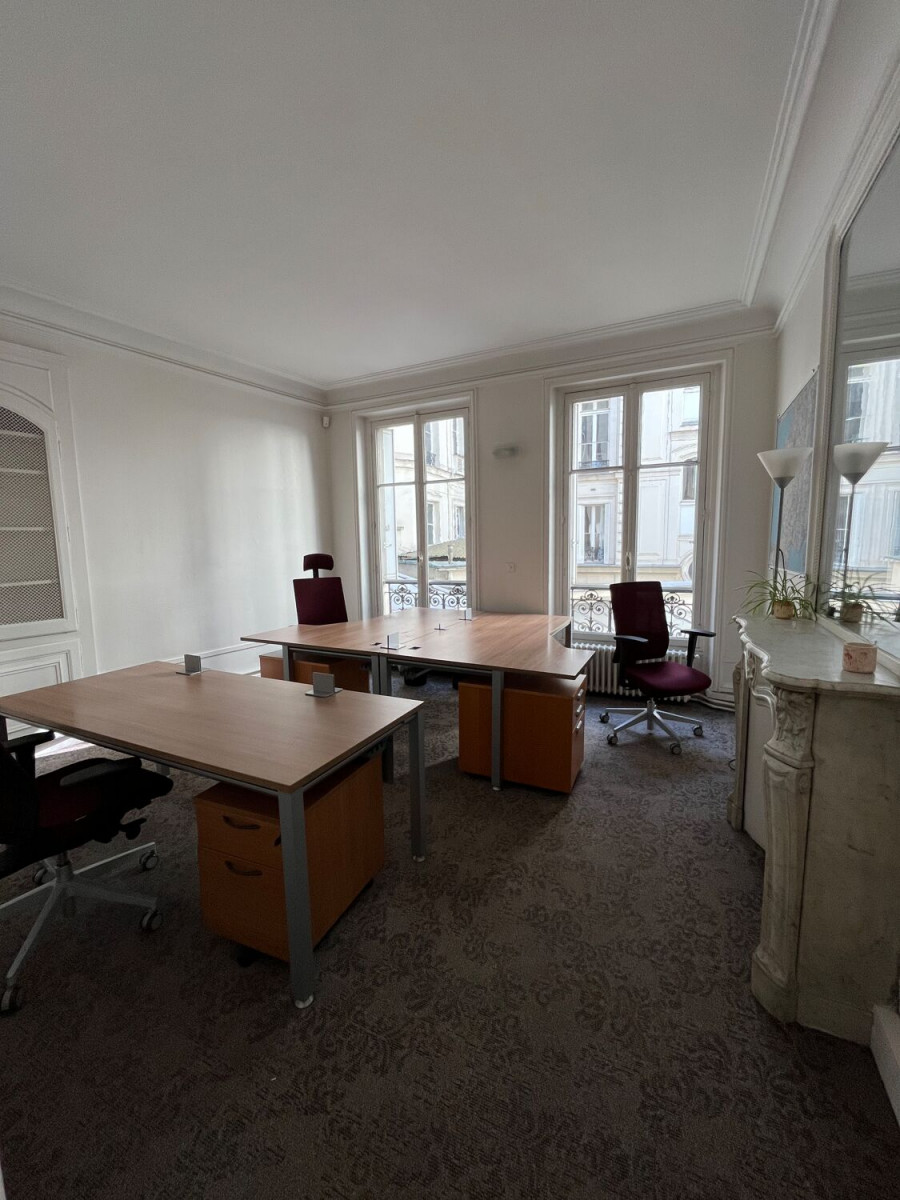 
                                                Location
                                                 Location Bureaux Paris 75001