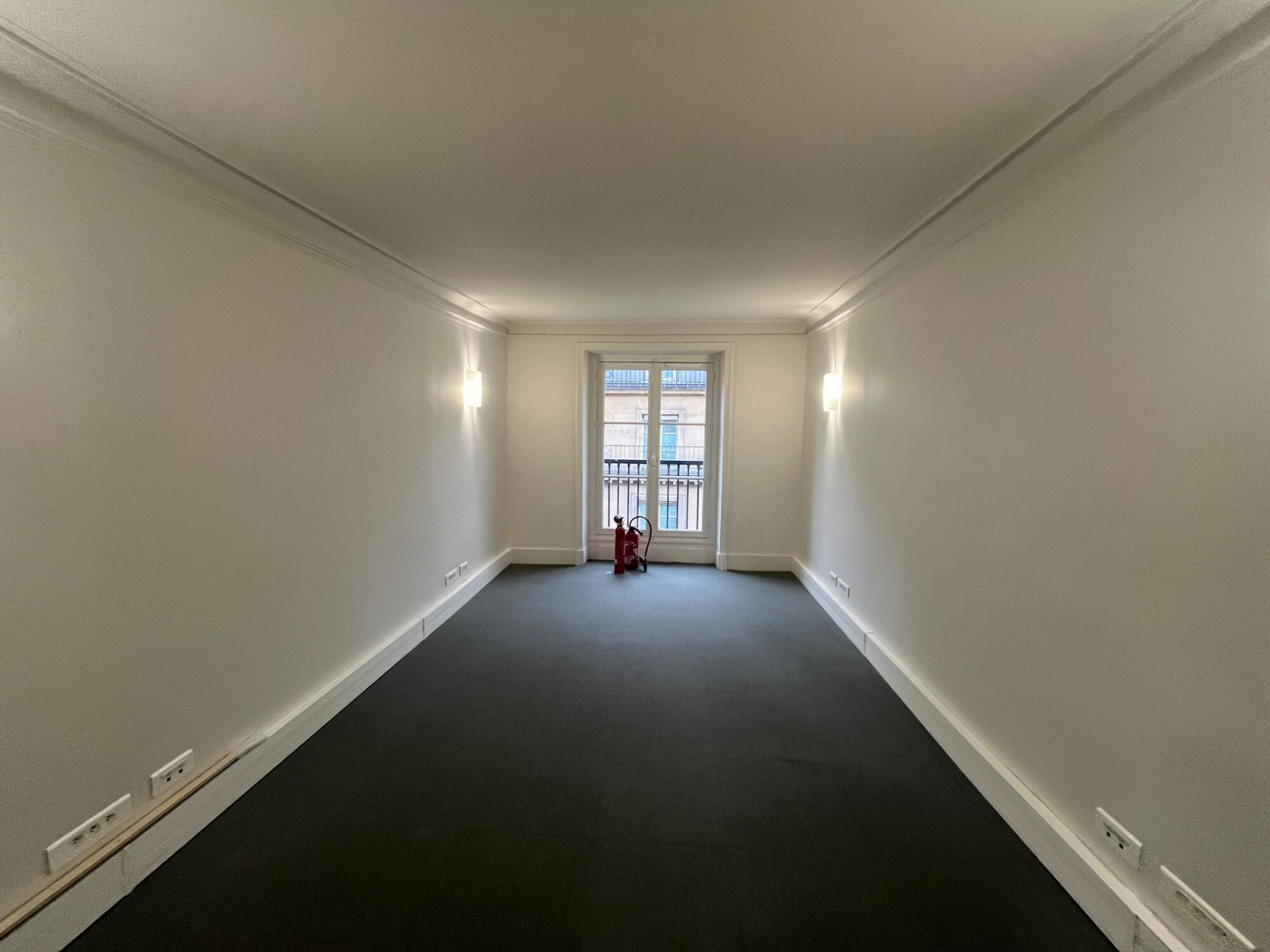 
                                                Location
                                                 Location Bureaux Paris 75001