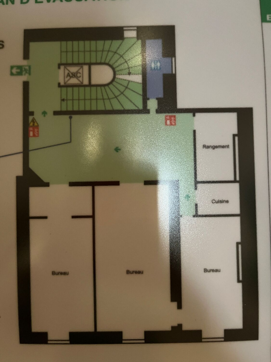 
                                                Location
                                                 Location Bureaux Paris 75001