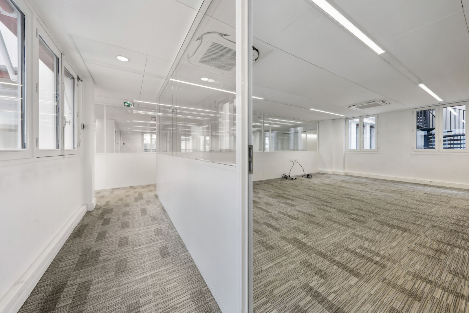 
                                                Location
                                                 Location Bureaux Paris 75001