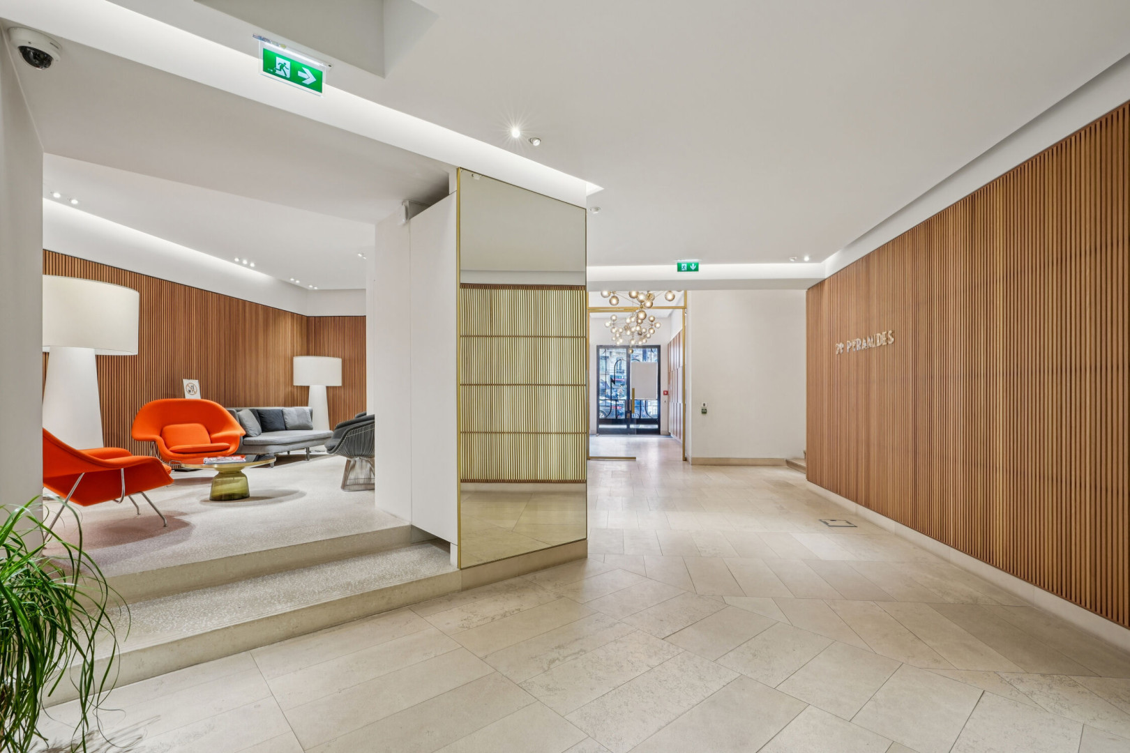 
                                                Location
                                                 Location Bureaux Paris 75001