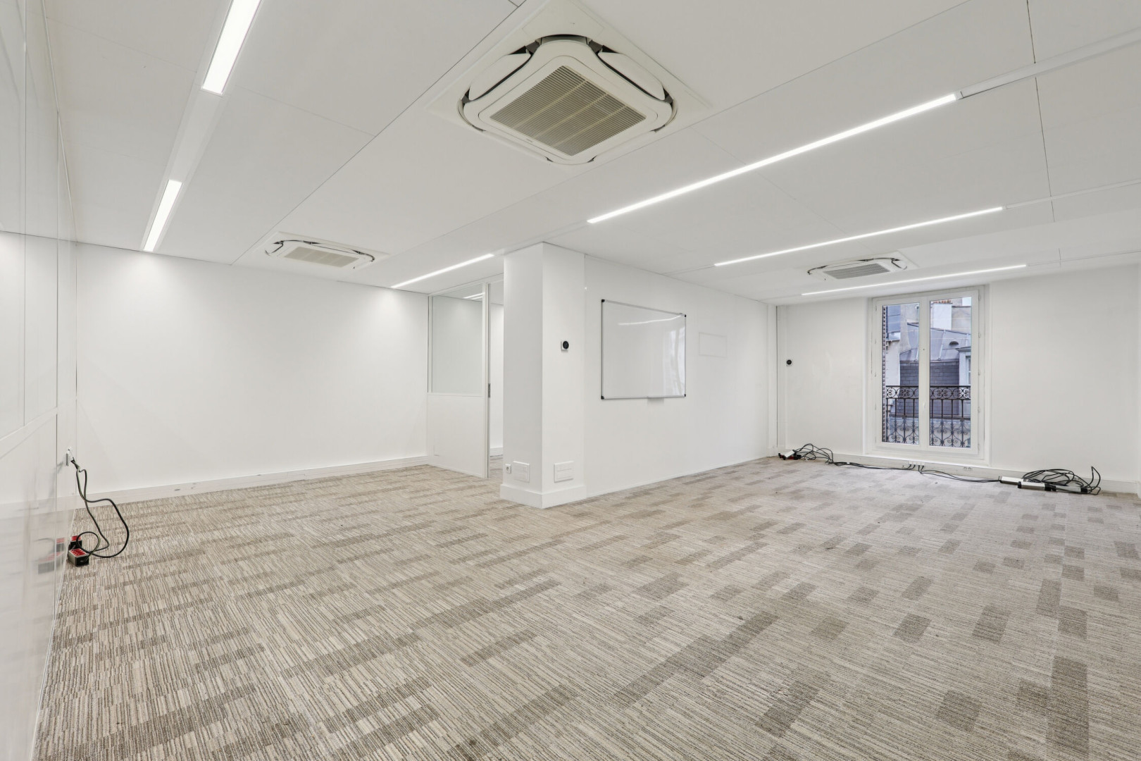 
                                                Location
                                                 Location Bureaux Paris 75001