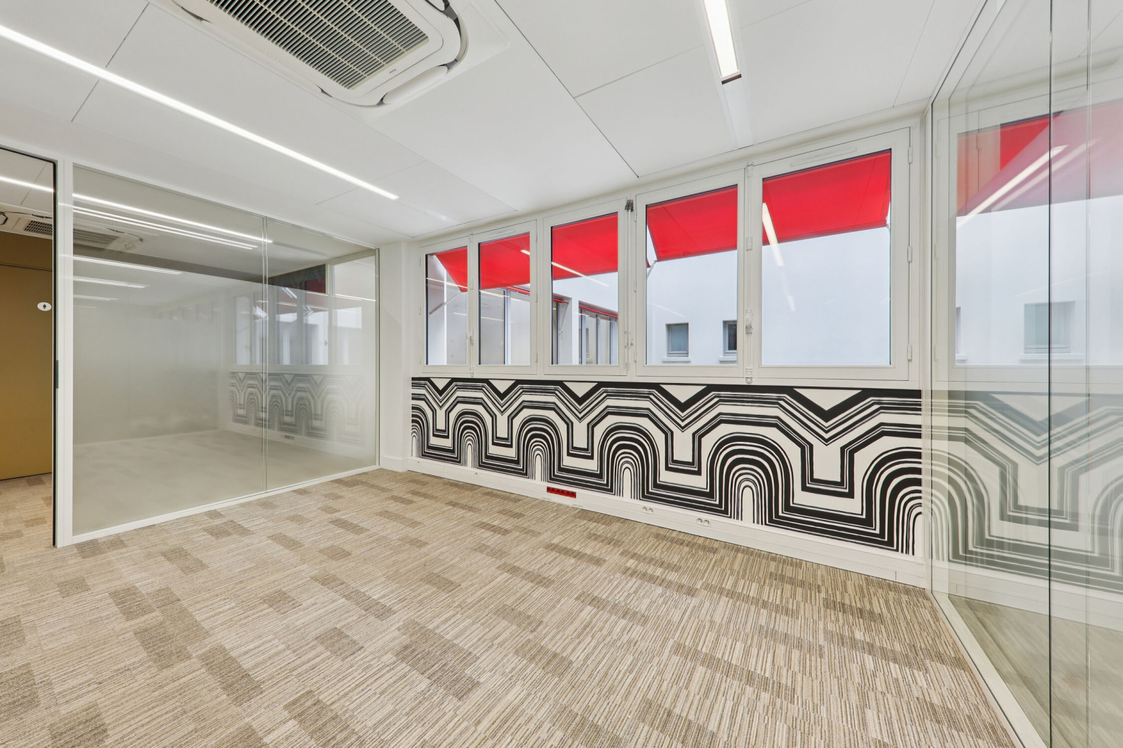 
                                                Location
                                                 Location Bureaux Paris 75001