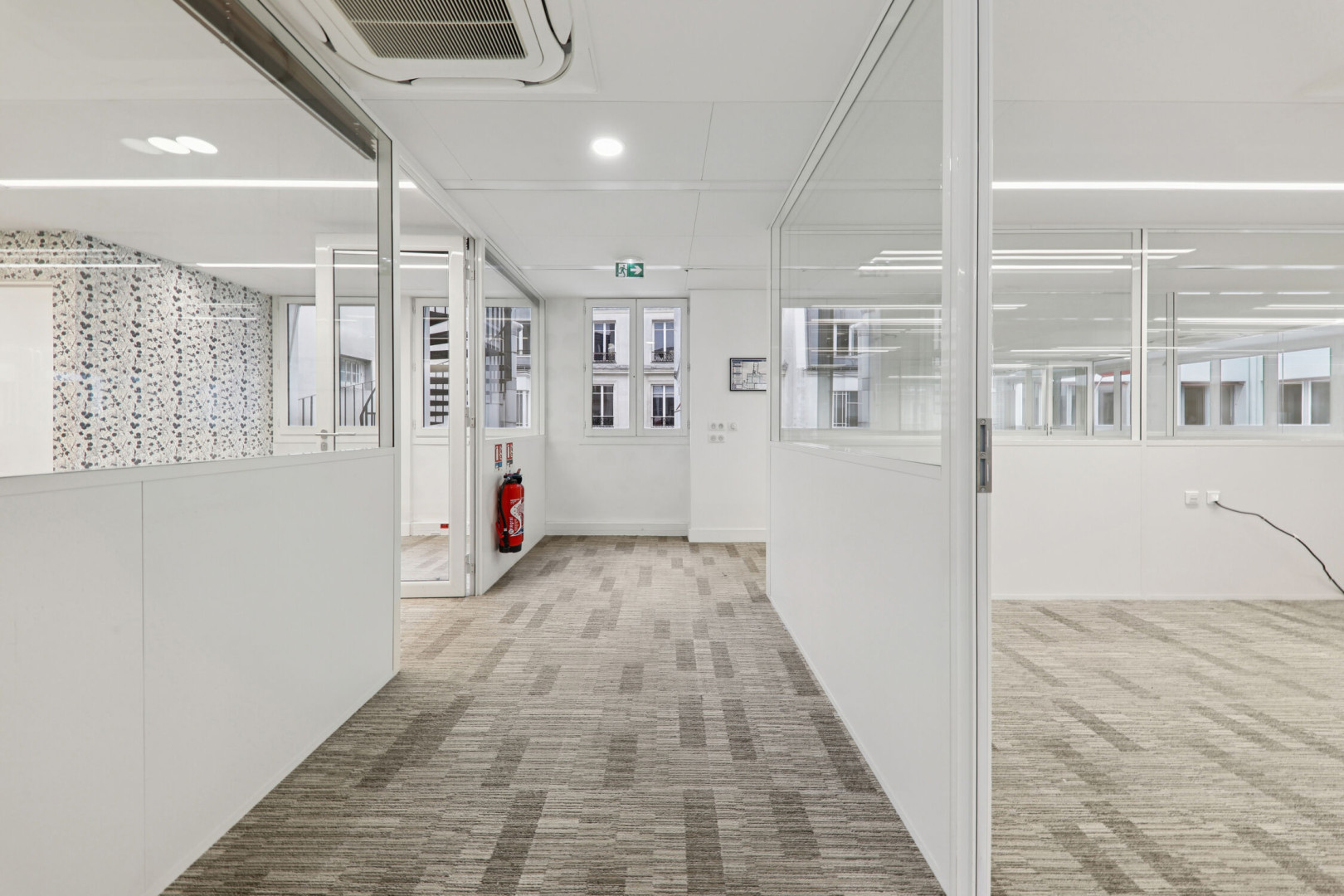 
                                                Location
                                                 Location Bureaux Paris 75001