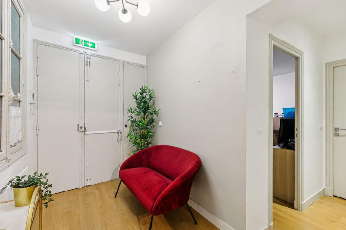 
                                                Location
                                                 Location Bureaux Paris 75001