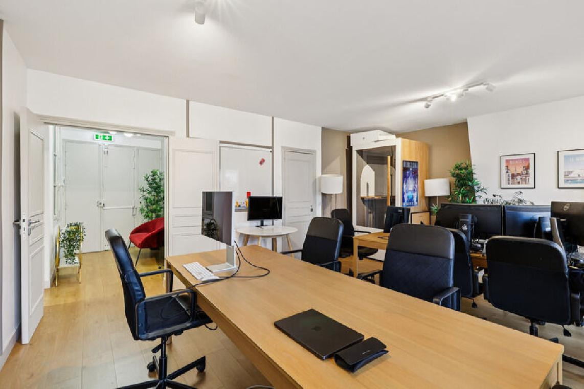 
                                                Location
                                                 Location Bureaux Paris 75001