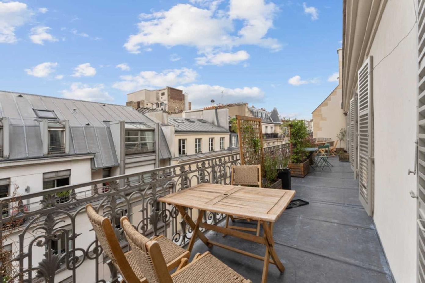 
                                                Location
                                                 Location Bureaux Paris 75001