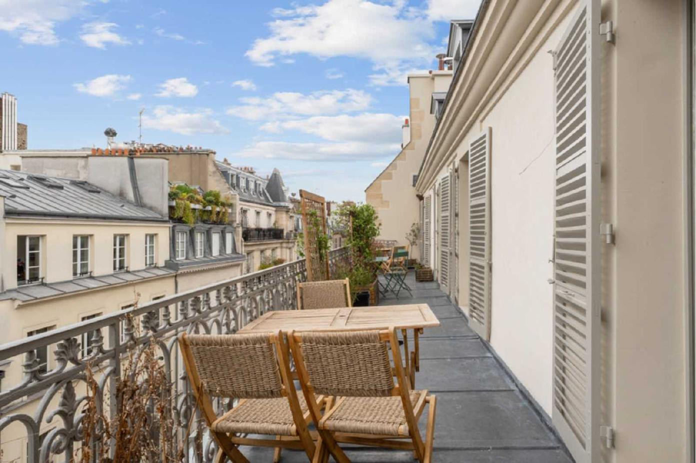 
                                                Location
                                                 Location Bureaux Paris 75001