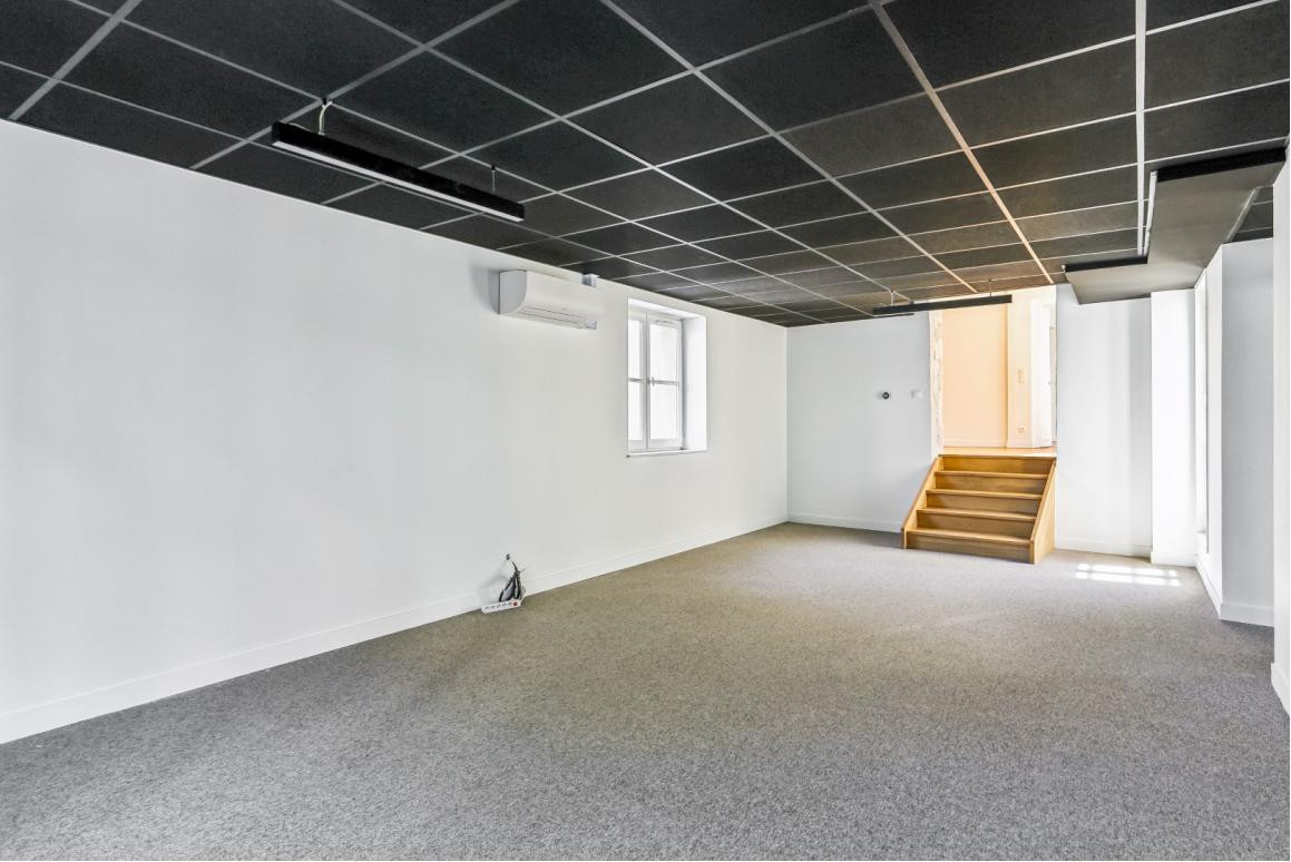 
                                                Location
                                                 Location Bureaux Paris 75001