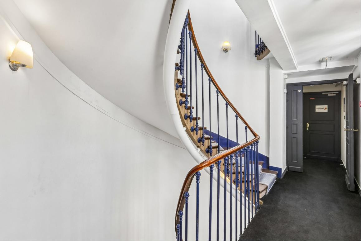 
                                                Location
                                                 Location Bureaux Paris 75001