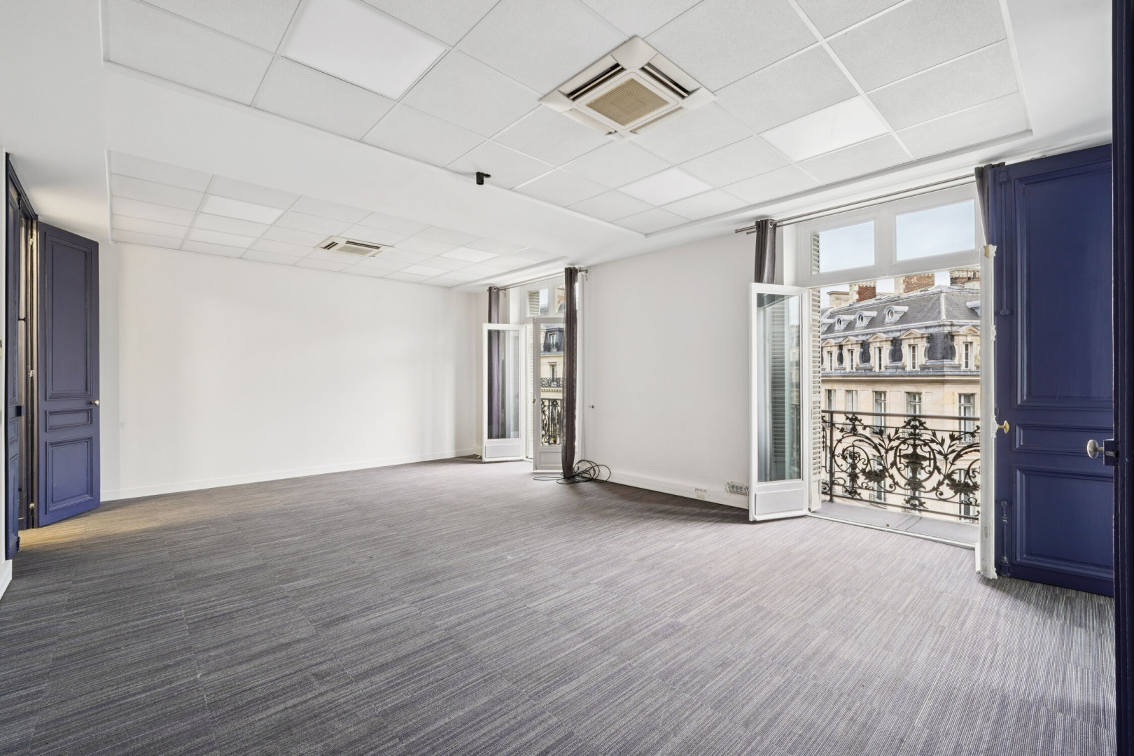 
                                                Location
                                                 Location Bureaux Paris 75001