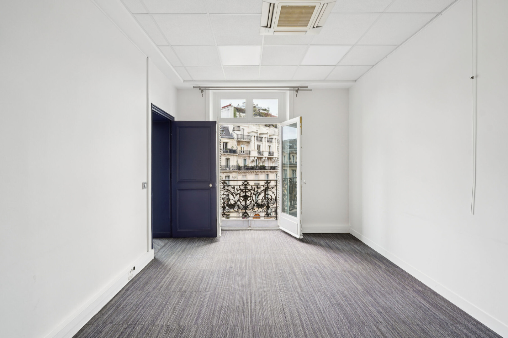 
                                                Location
                                                 Location Bureaux Paris 75001