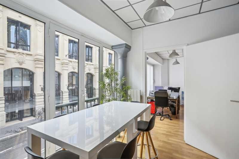 
                                                Location
                                                 Location Bureaux Paris 75002