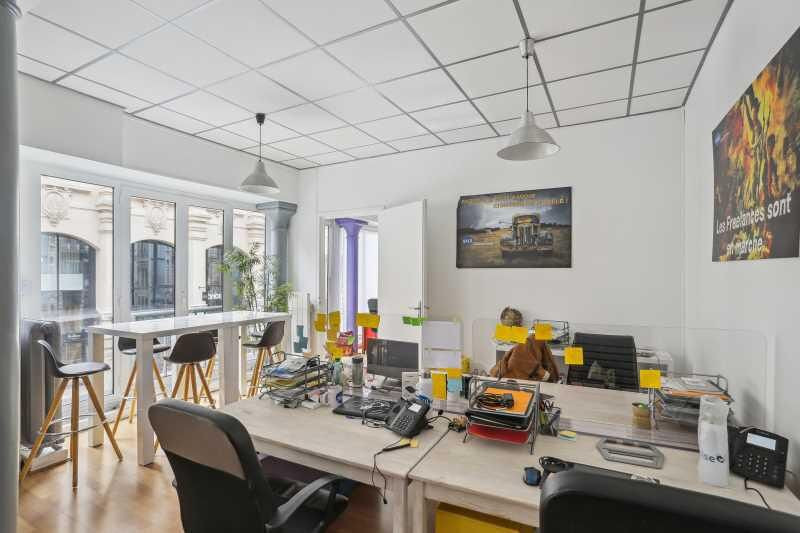 
                                                Location
                                                 Location Bureaux Paris 75002