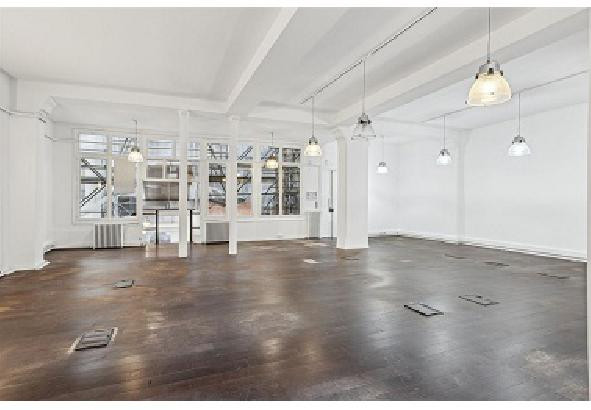 
                                                Location
                                                 Location Bureaux Paris 75002