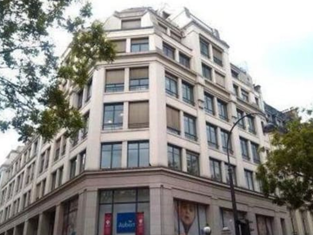 
                                                Location
                                                 Location Bureaux Paris 75002