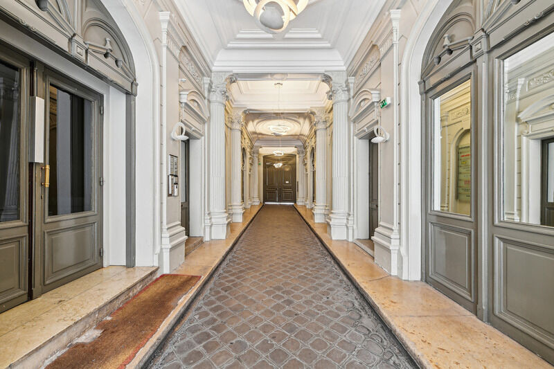 
                                                Location
                                                 Location Bureaux Paris 75002