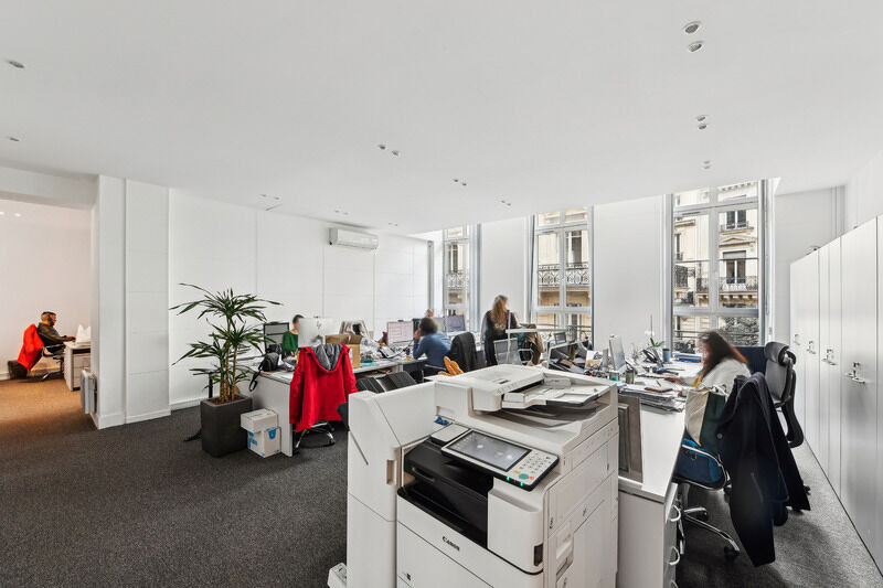 
                                                Location
                                                 Location Bureaux Paris 75002