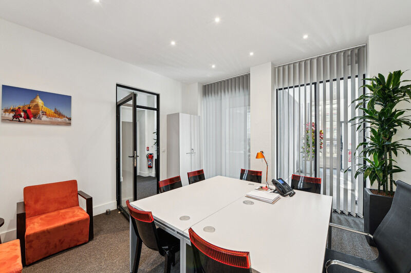 
                                                Location
                                                 Location Bureaux Paris 75002