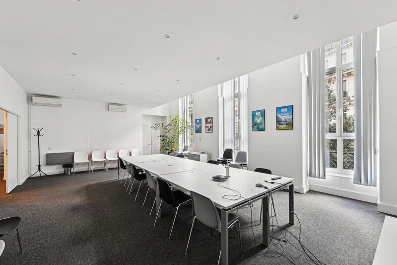 
                                                Location
                                                 Location Bureaux Paris 75002