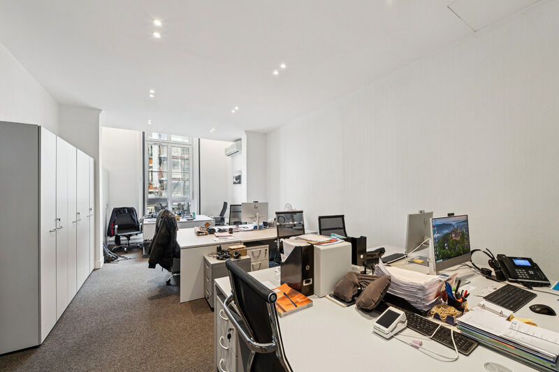 
                                                Location
                                                 Location Bureaux Paris 75002