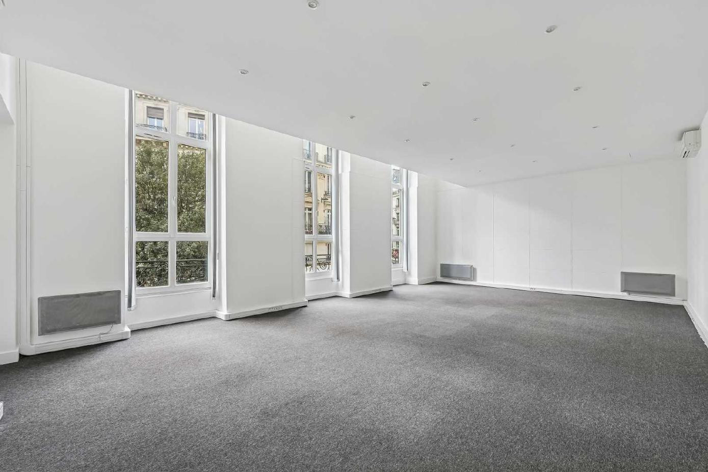 
                                                Location
                                                 Location Bureaux Paris 75002